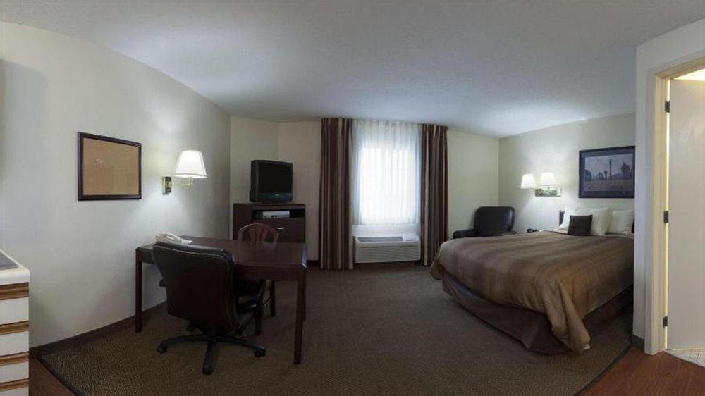 Sonesta Simply Suites Detroit Warren Exterior photo