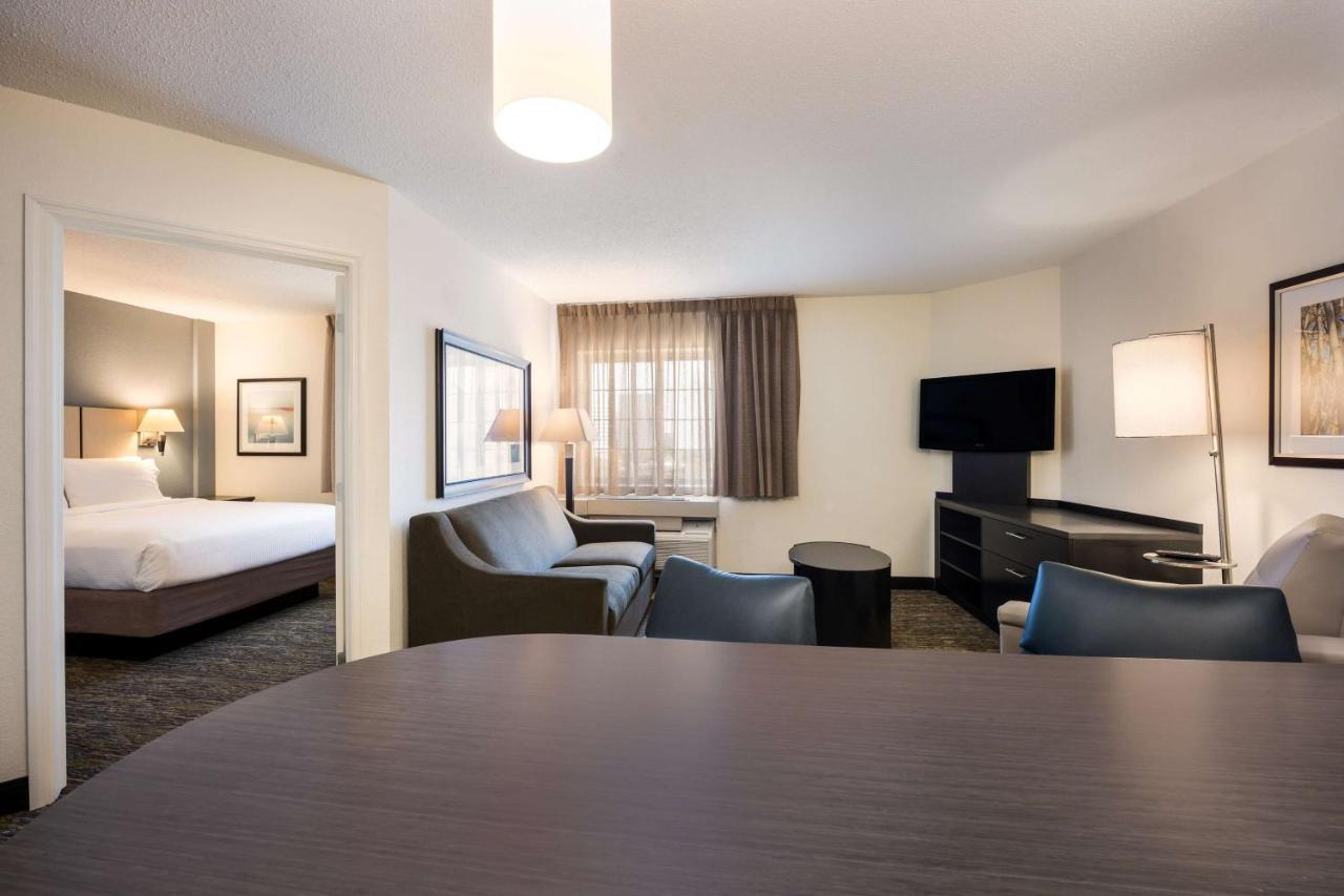 Sonesta Simply Suites Detroit Warren Exterior photo